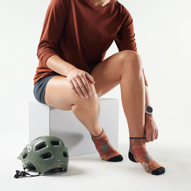 Women's Bike Paisley Print Ankle Socks image 1