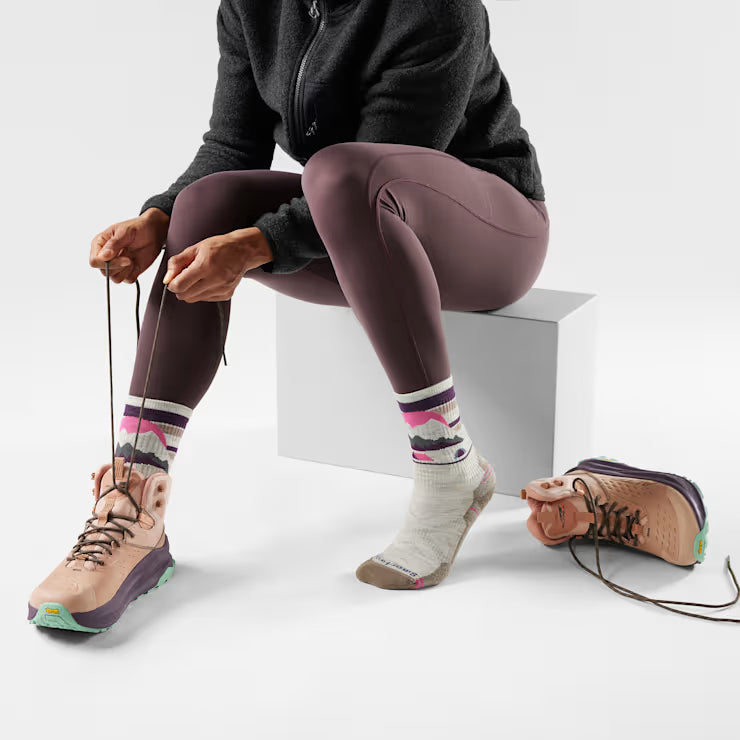 Women's Hike Mountain Moon Crew Socks image 1