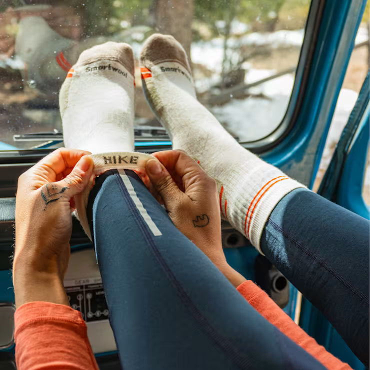 Women's Hike Mid Crew Socks image 1