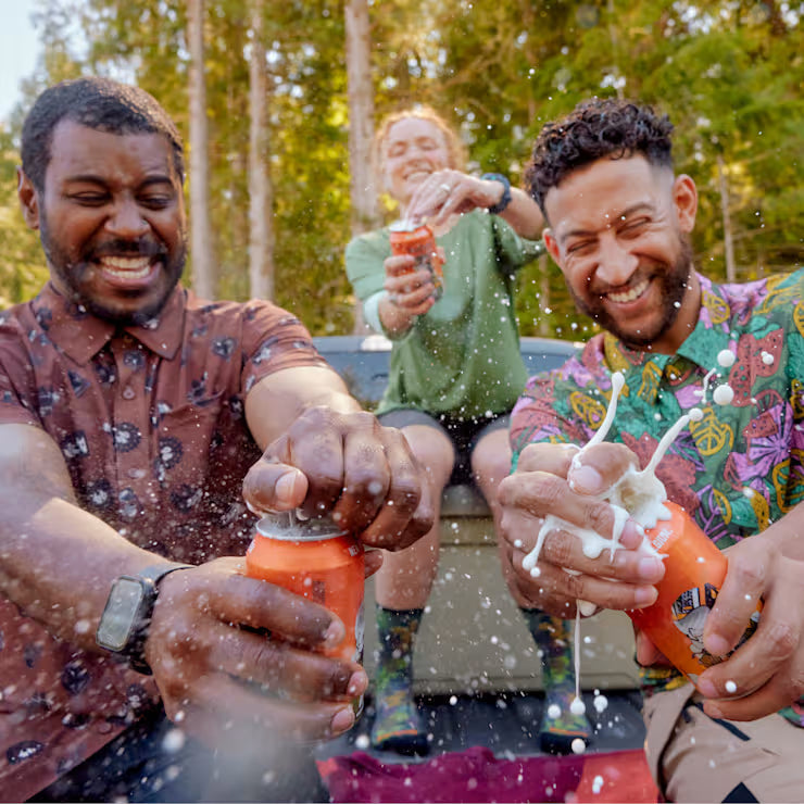 Men's Everyday Short Sleeve Button Down image 3