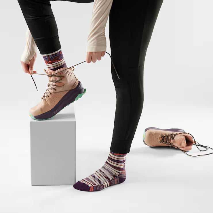 Women's Hike Dragon Stitch Mid Crew Socks image 1