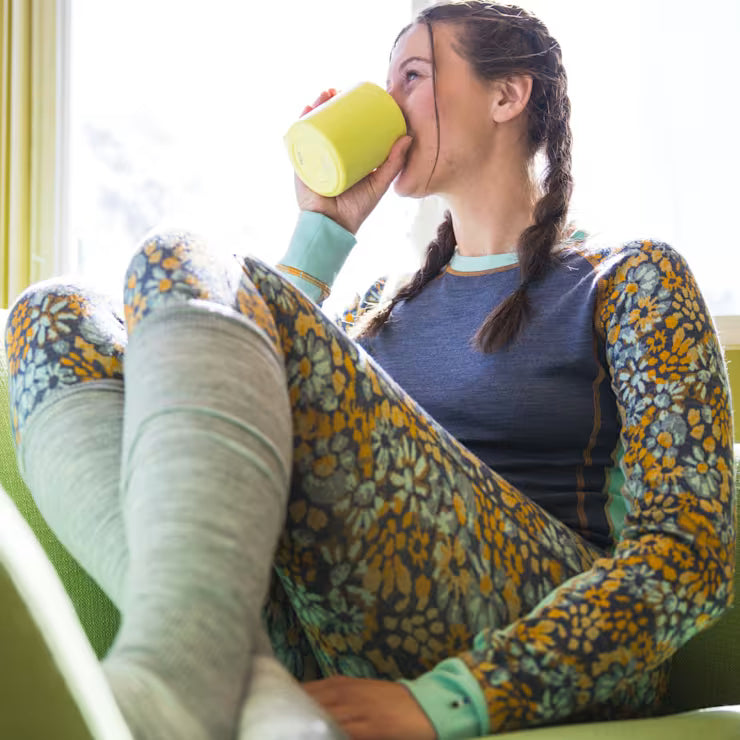 Women's Classic Thermal Merino Base Layer Colorblock Crew image 3