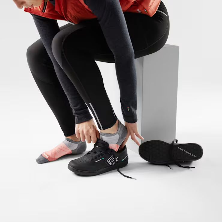 Women's Bike Low Ankle Socks image 1