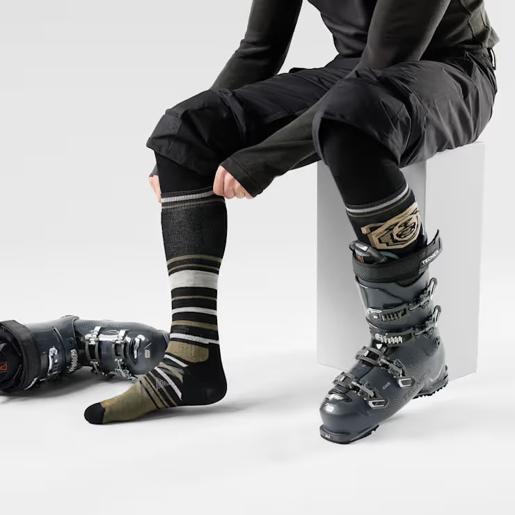 Ski Growling Grizzly Over The Calf Socks image 1